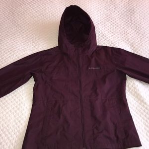 Columbia light weight rain jacket